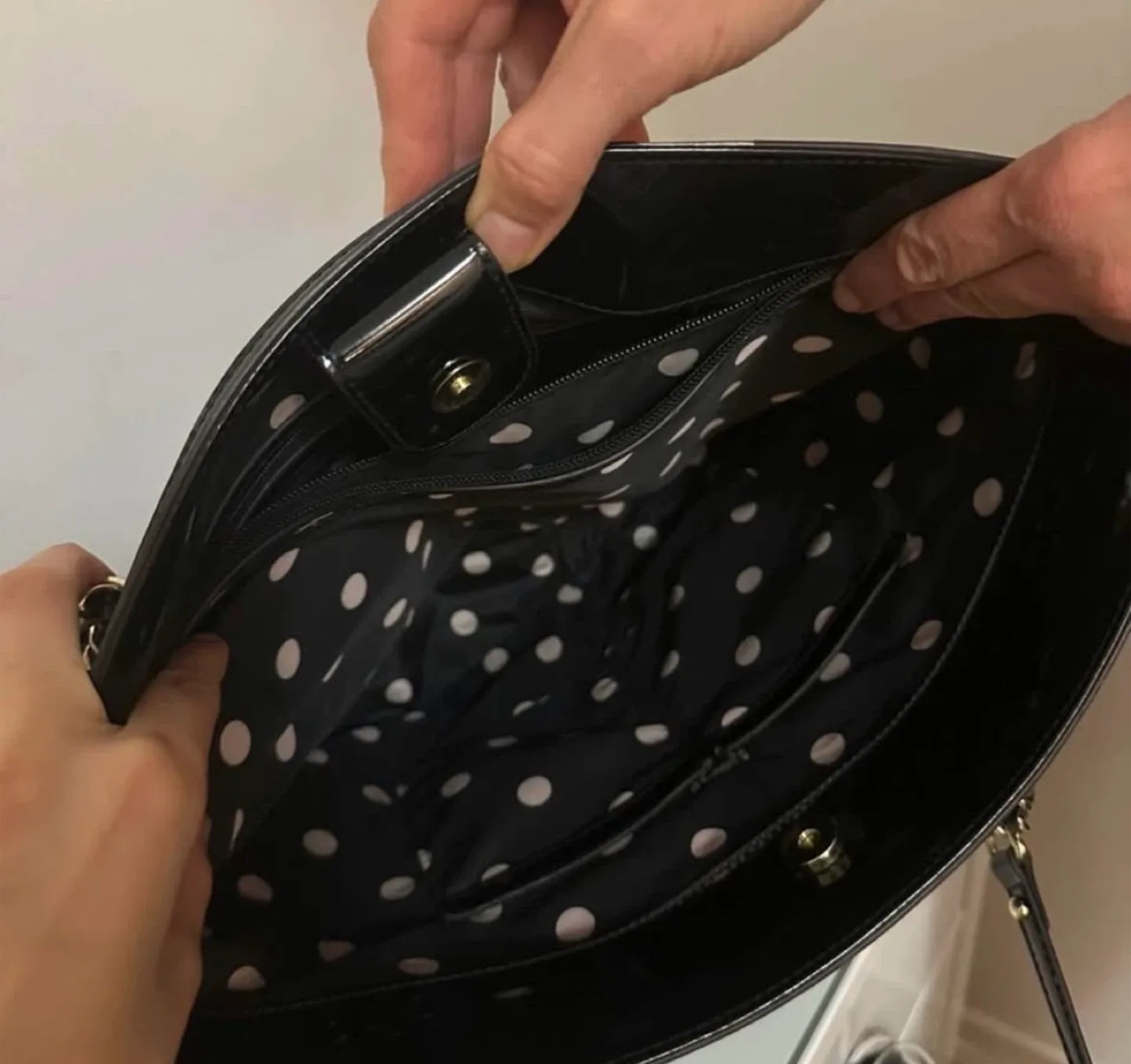 Black & Gold Tote Bag image indicator(6)