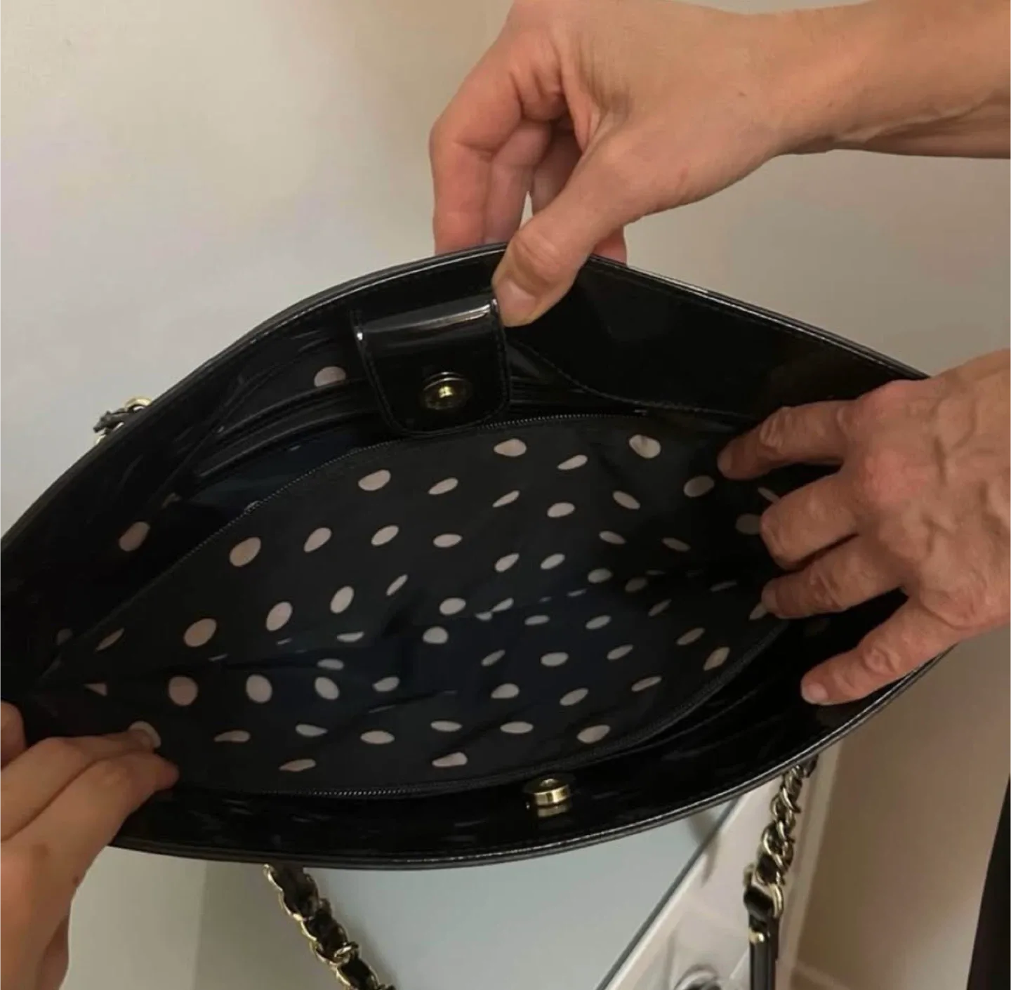 Black & Gold Tote Bag image indicator(5)