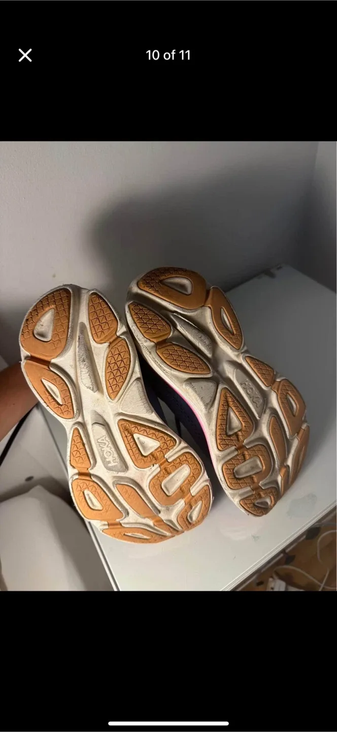 Hoka US 8B Running Shoes image indicator(9)