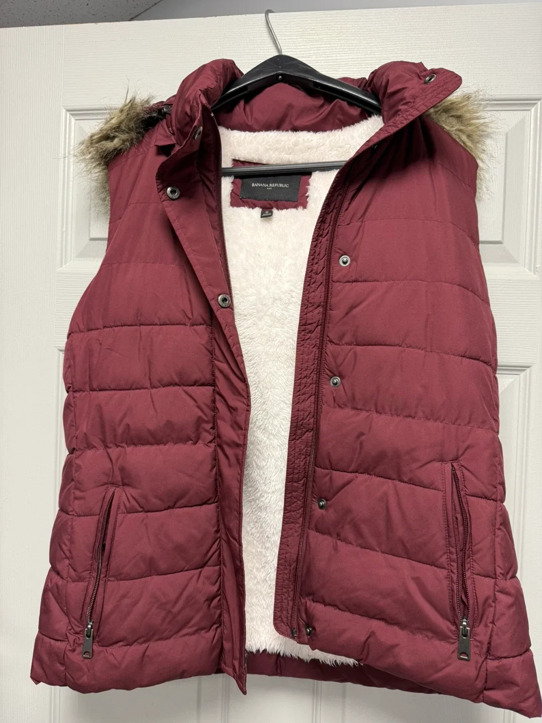 Banana Republic Burgundy Puffer Vest image indicator(2)