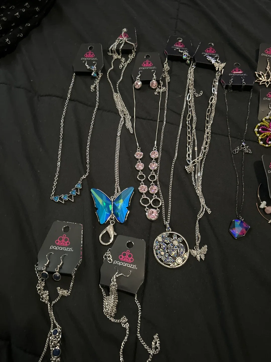 Paparazzi Jewelry Lot (15 pieces) image indicator(3)