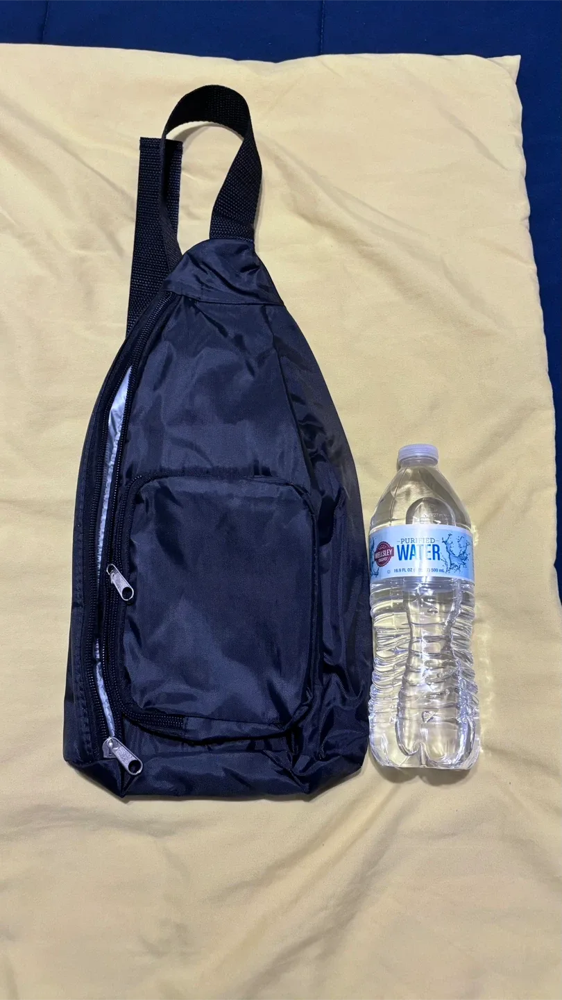 Black Sling Bag image indicator(2)