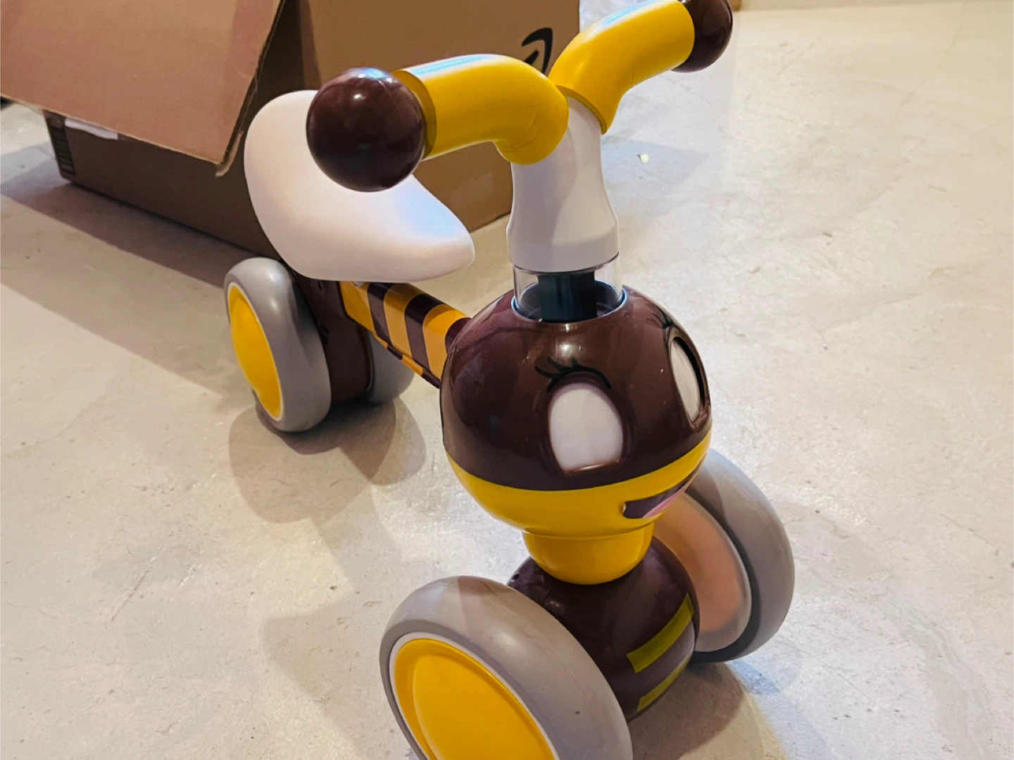 Radio Flyer Glide & Go Balance Bike - Bee