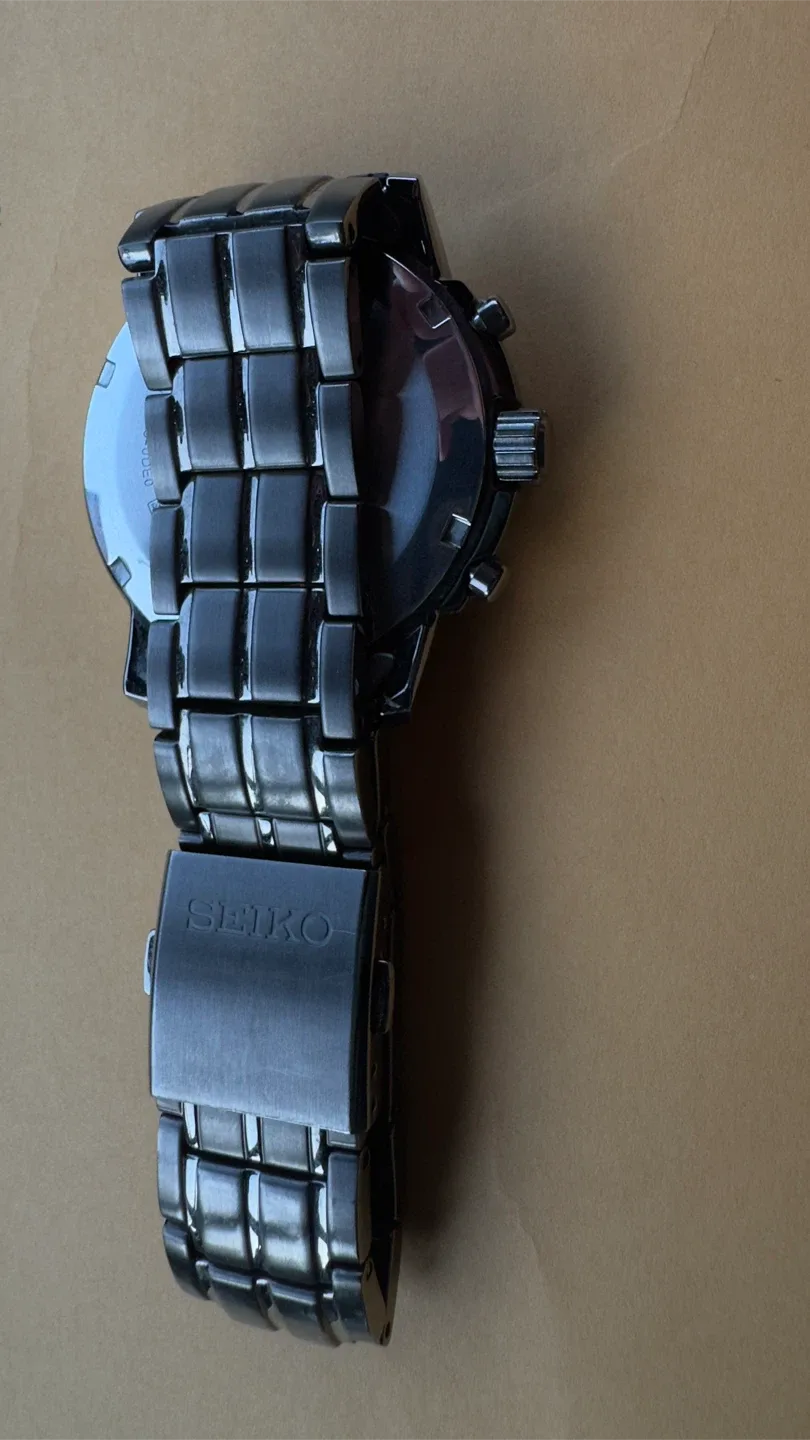Seiko Chronograph Solar Watch image indicator(3)