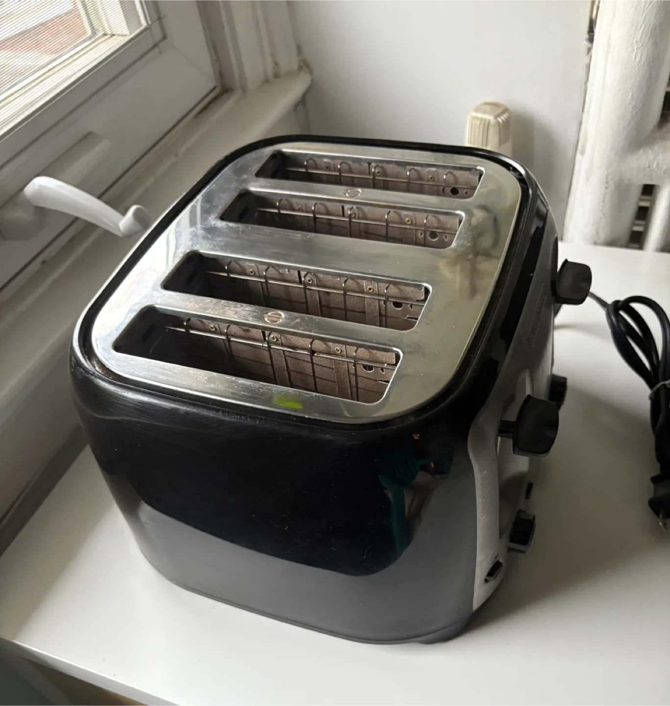 Black & Decker 4-Slice Toaster image indicator(2)
