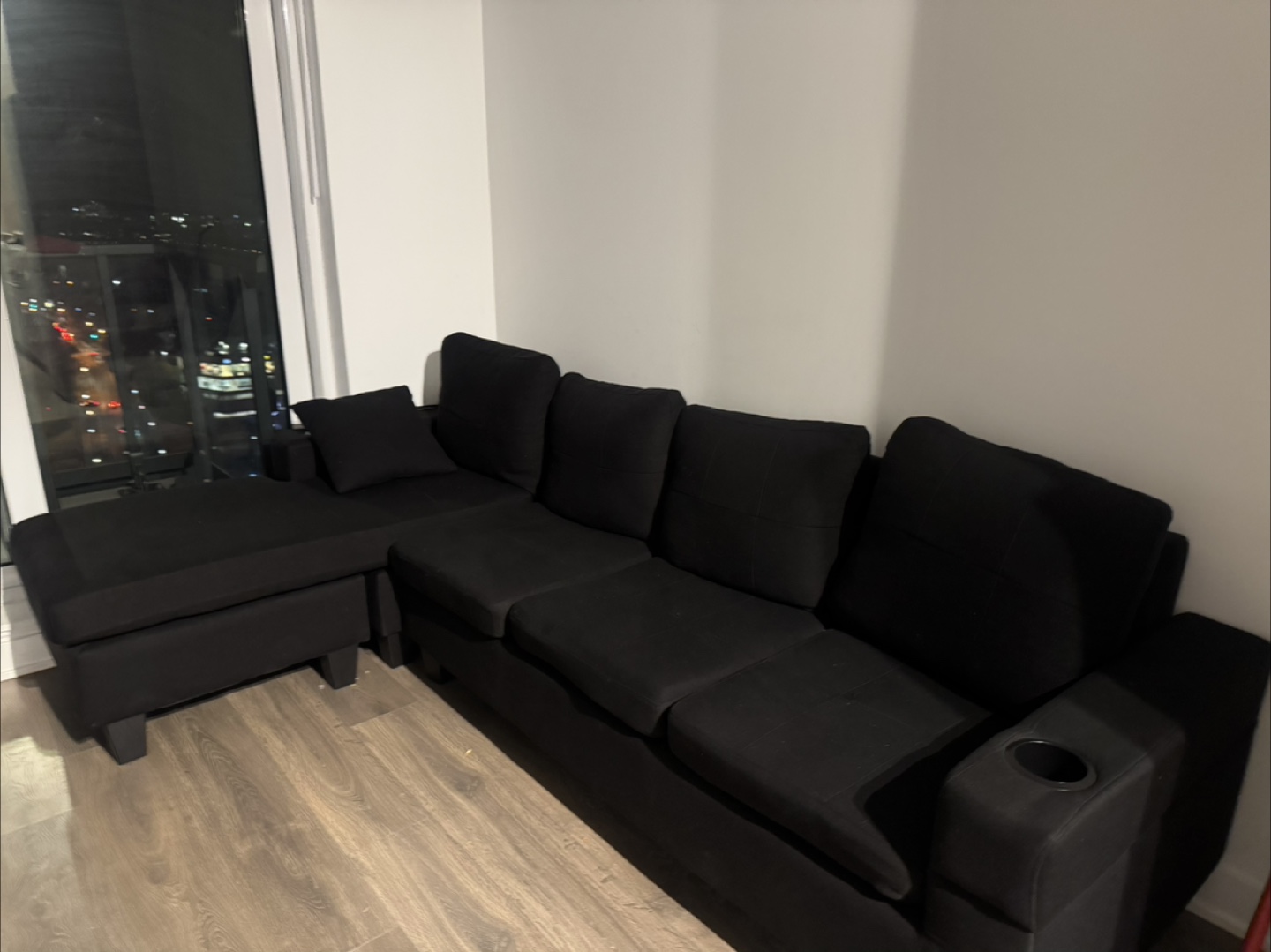 Black Sectional Sofa with Chaise Lounge