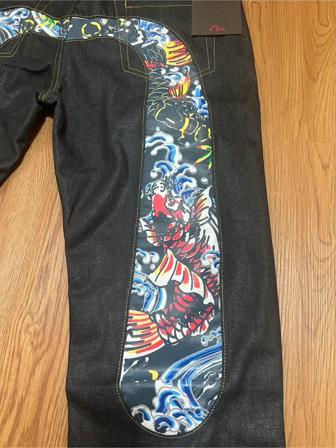 Evisu Jeans with Koi and Dragon Design image indicator(6)