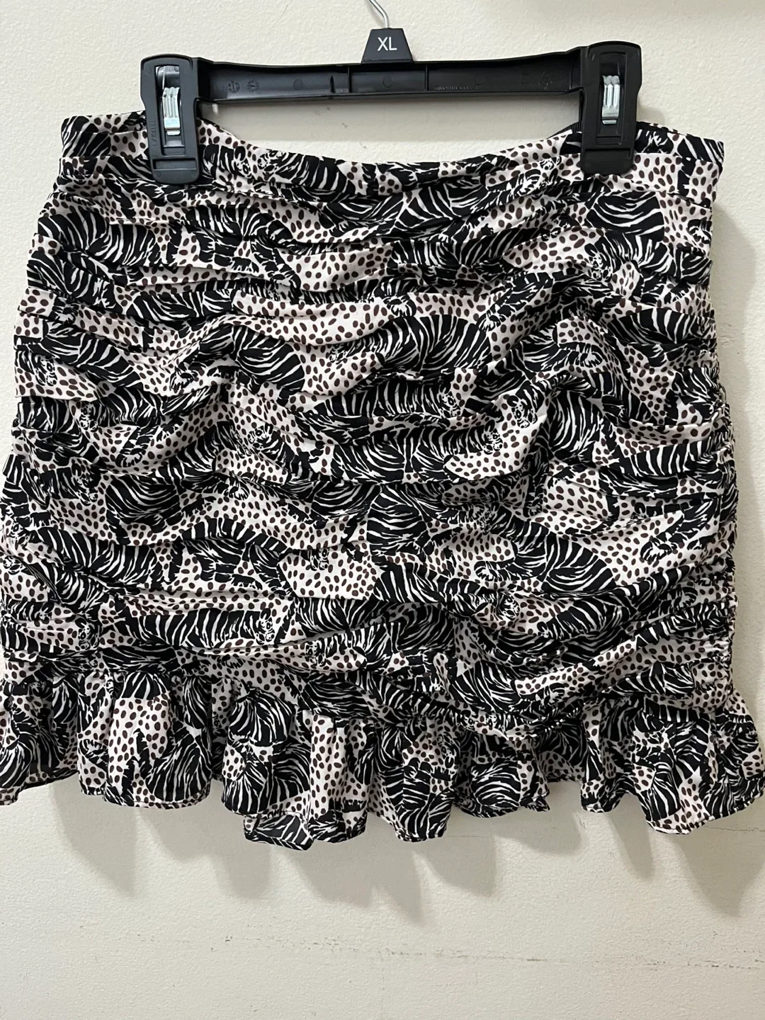 Zara Skirt - Size M image indicator(4)
