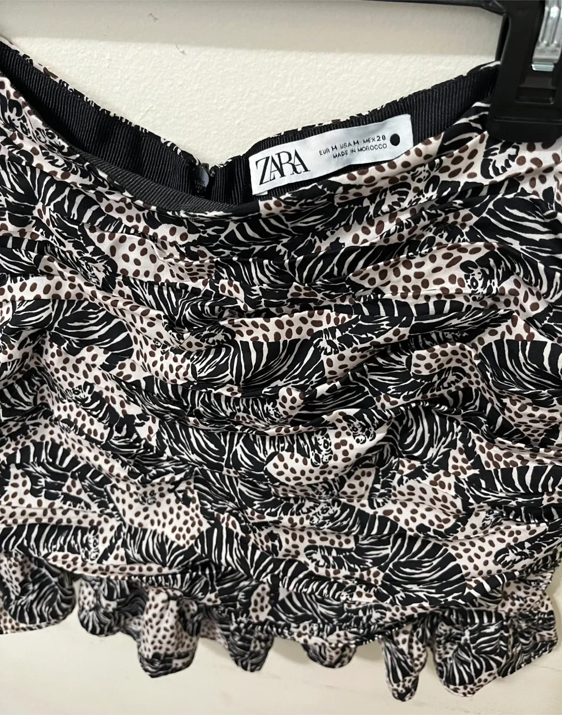 Zara Skirt - Size M image indicator(2)