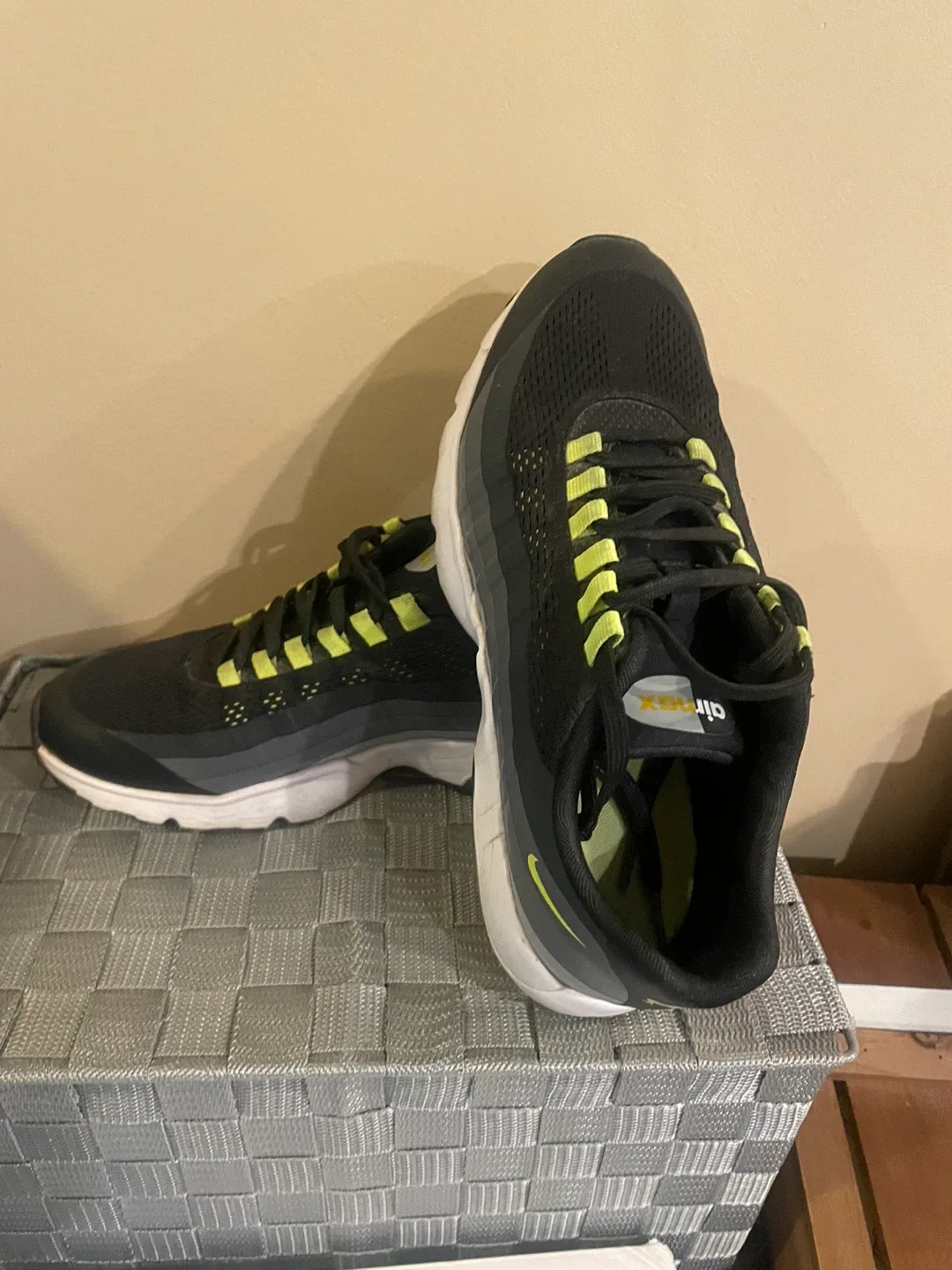 Nike Air Max Black/Gray/Yellow image indicator(6)