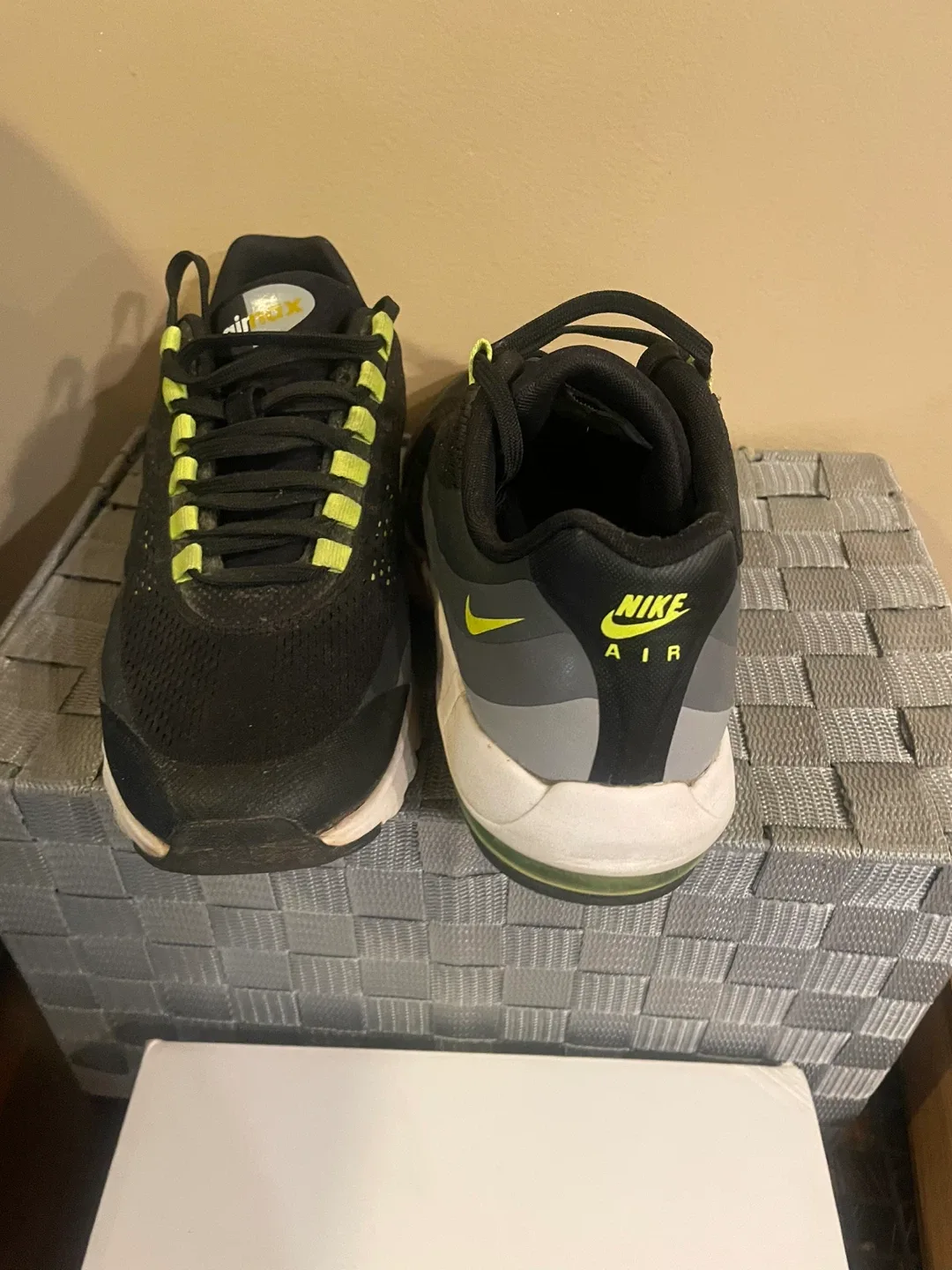 Nike Air Max Black/Gray/Yellow image indicator(3)