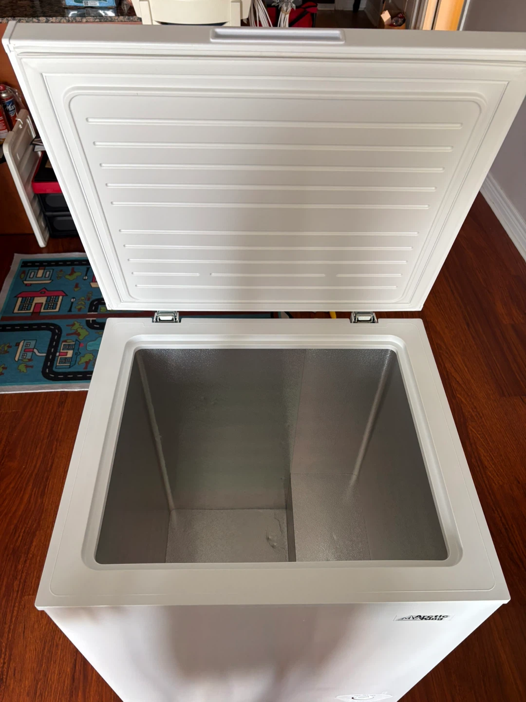Arctic King Chest Freezer - White - photo 3