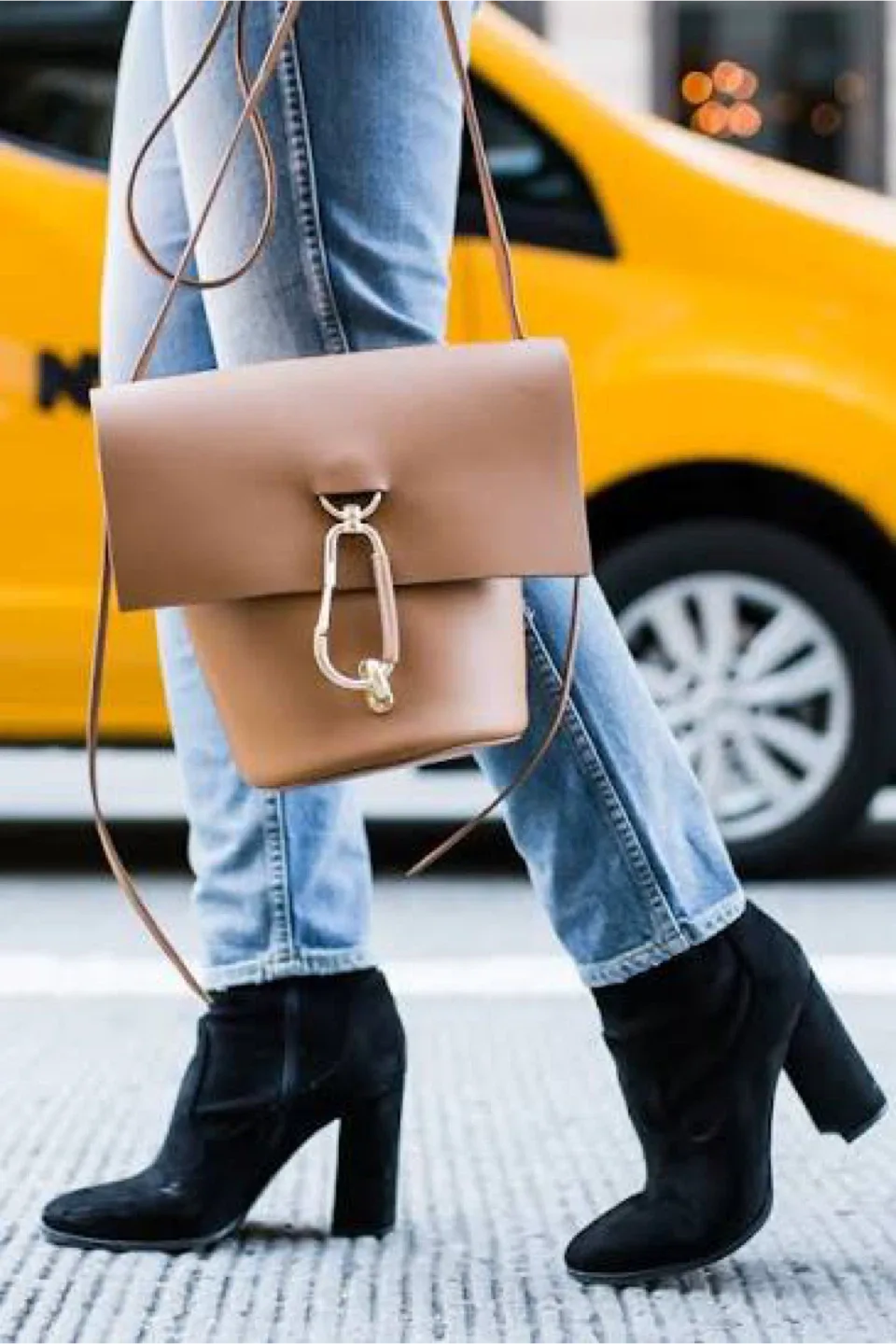 Zac Posen Black Medium Belay Leather Crossbody Bucket Bag image indicator(10)