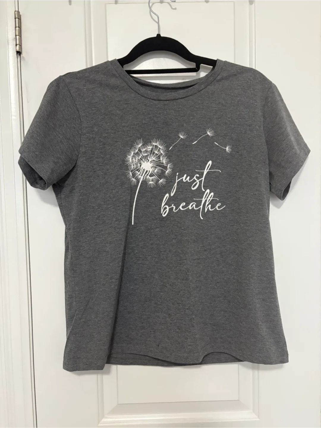 ‘Just Breathe' T-Shirt M thumbnail