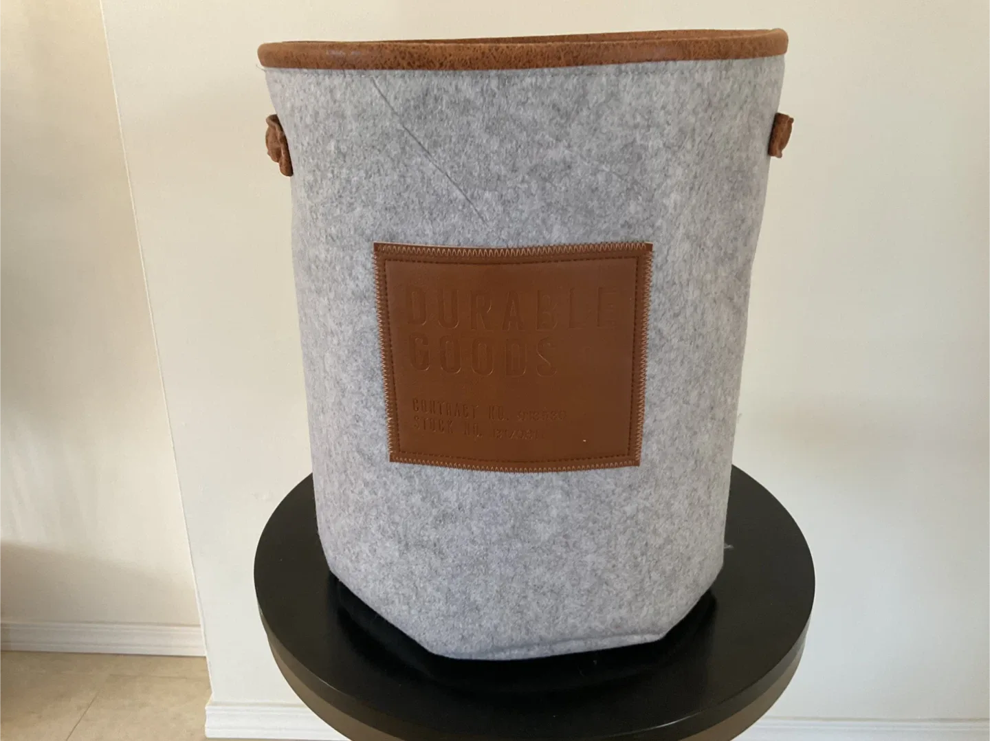Grey Felt Storage Bin with Handles image indicator(3)