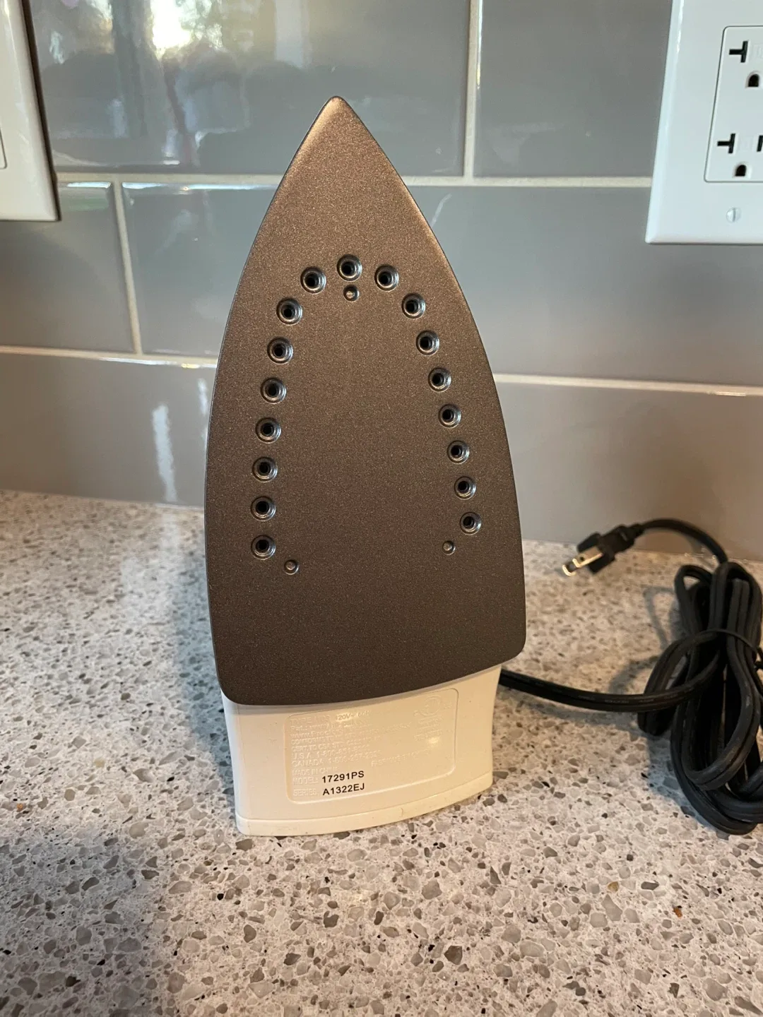 Proctor Silex Lightweight Non-Stick Iron image indicator(3)