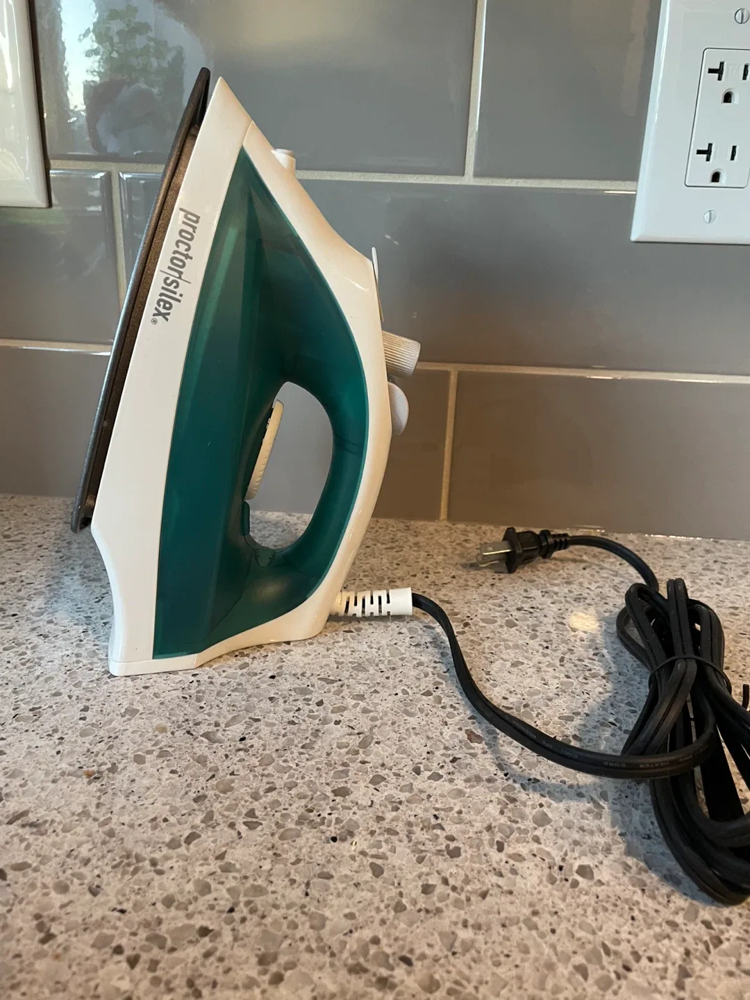 Proctor Silex Lightweight Non-Stick Iron image indicator(4)