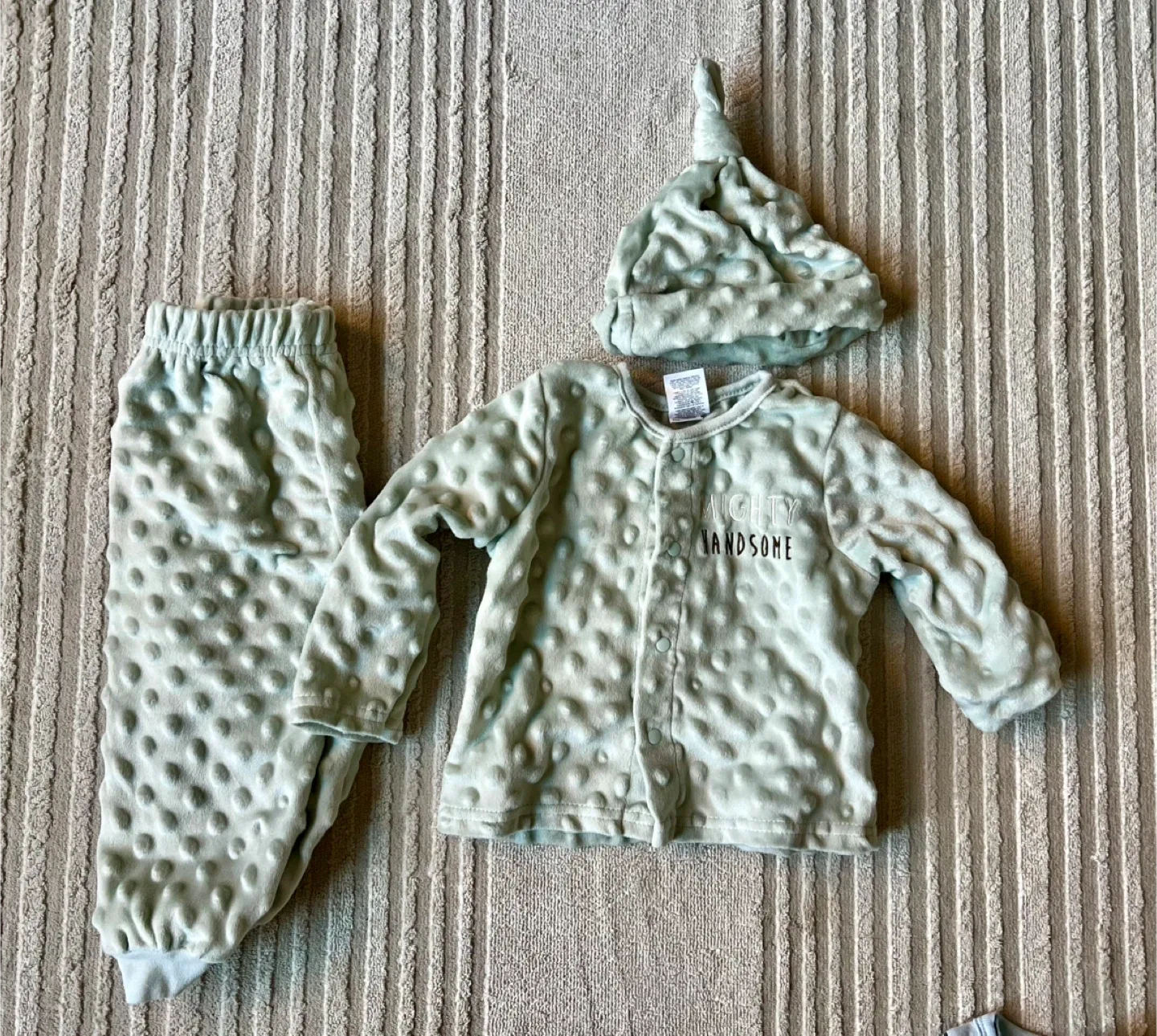 Baby Clothes Bundle - 6-9 Months image indicator(3)