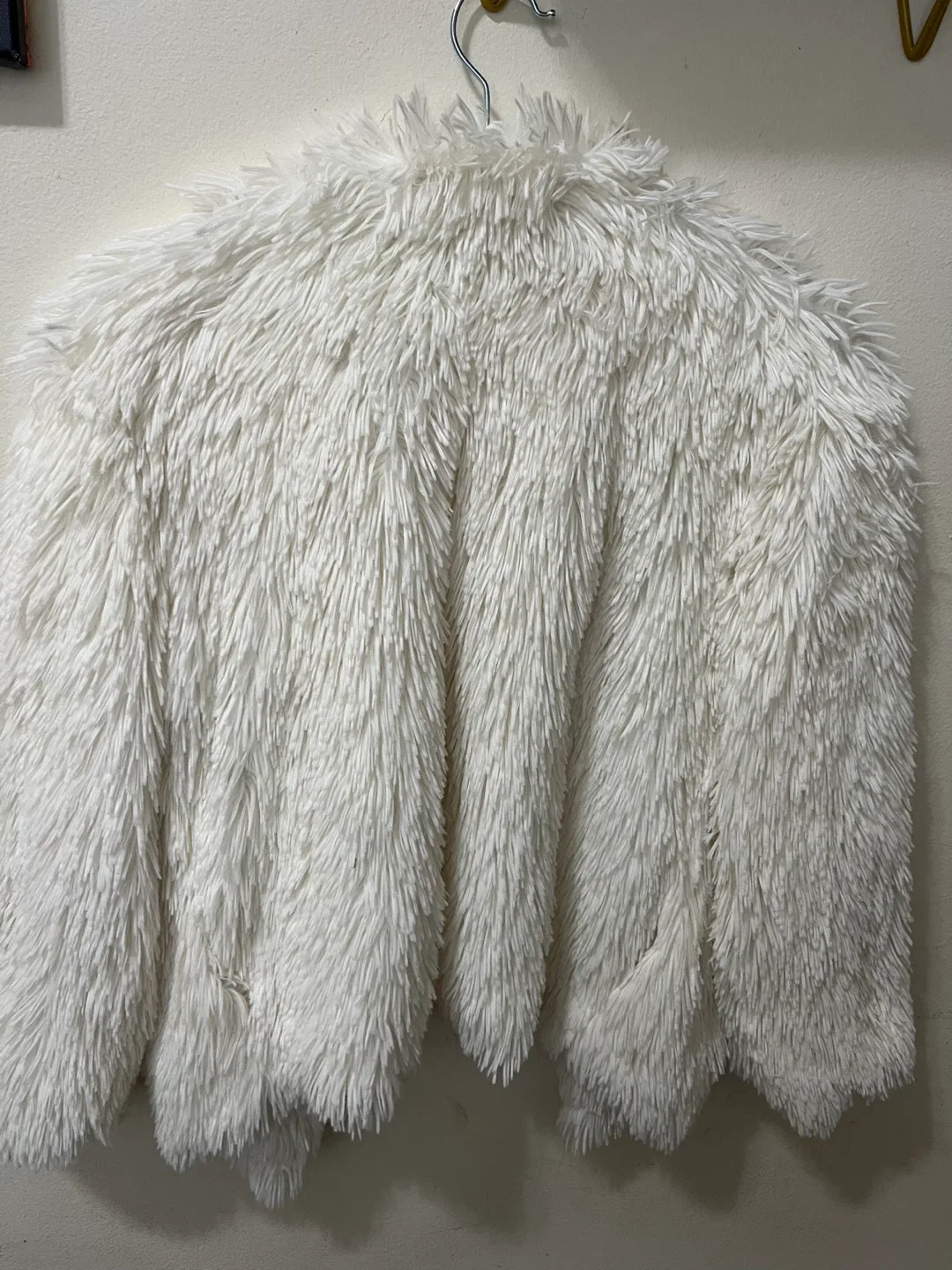 Love Tree White Faux Fur Jacket - Size Medium image indicator(4)