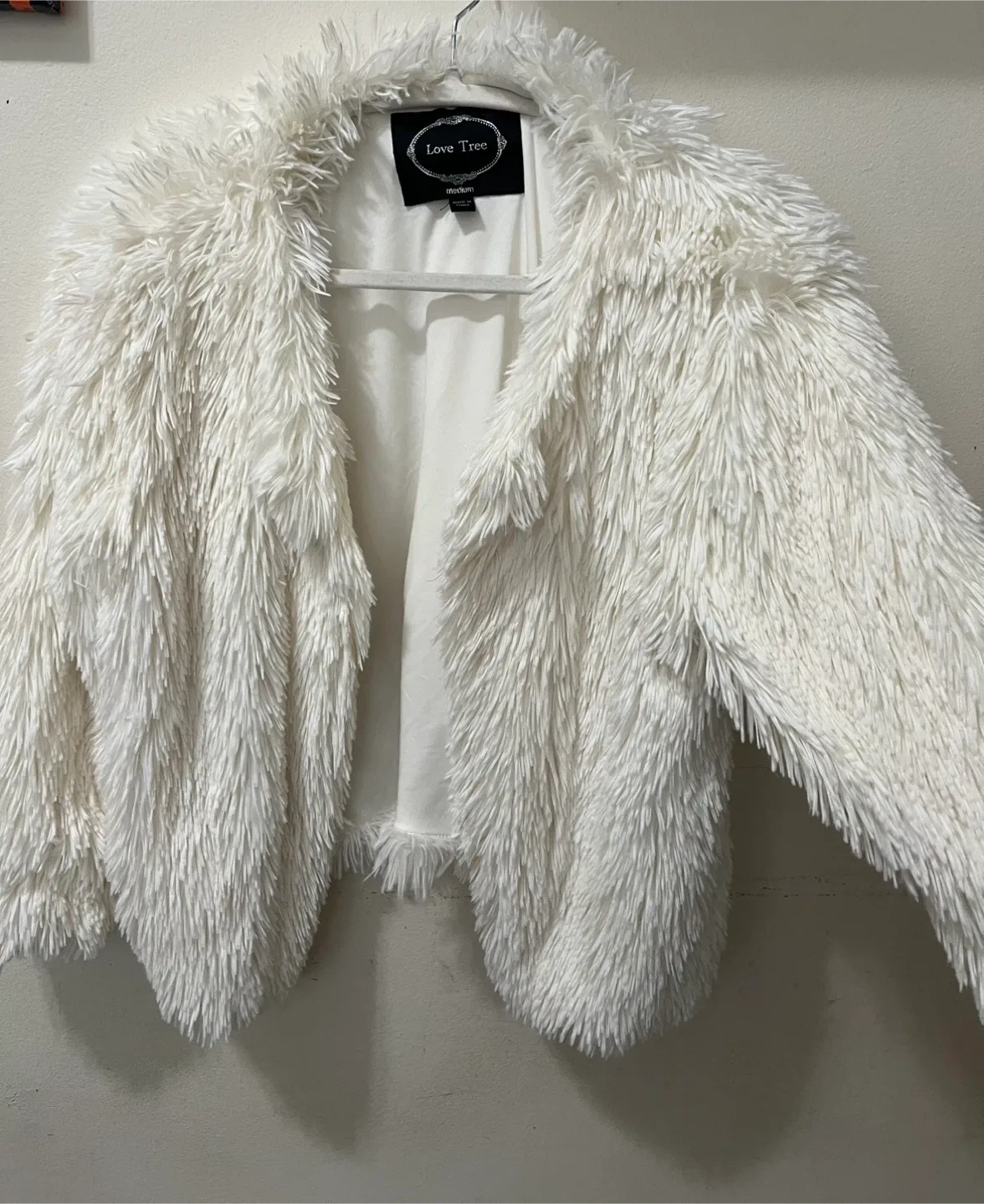 Love Tree White Faux Fur Jacket - Size Medium image indicator(3)