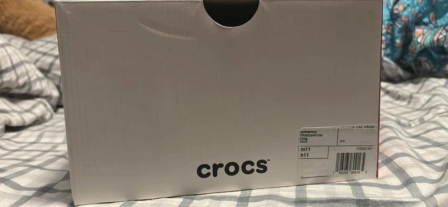 New Crocs Pokémon Charizard Clog - Men's 11 image indicator(2)