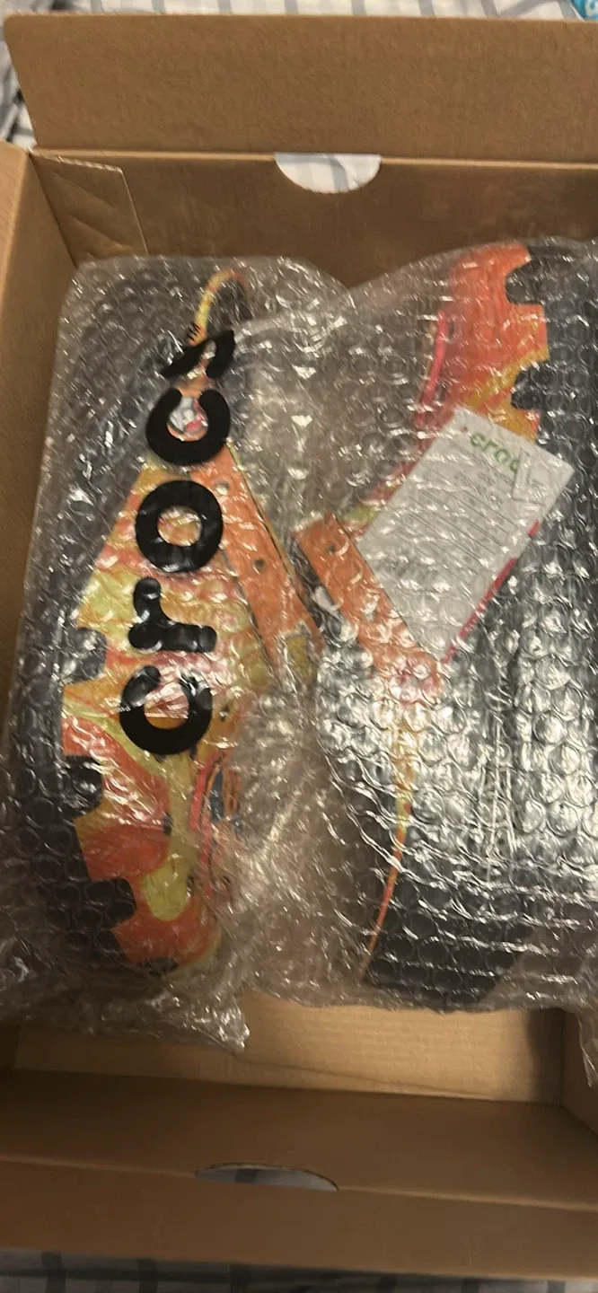 New Crocs Pokémon Charizard Clog - Men's 11 image indicator(3)