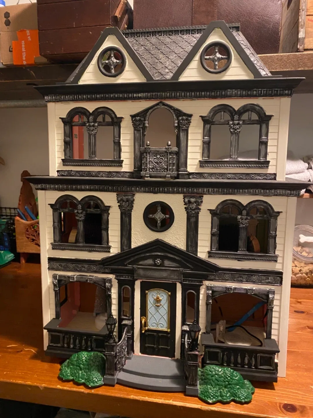 Doll house hand painted image indicator(2)