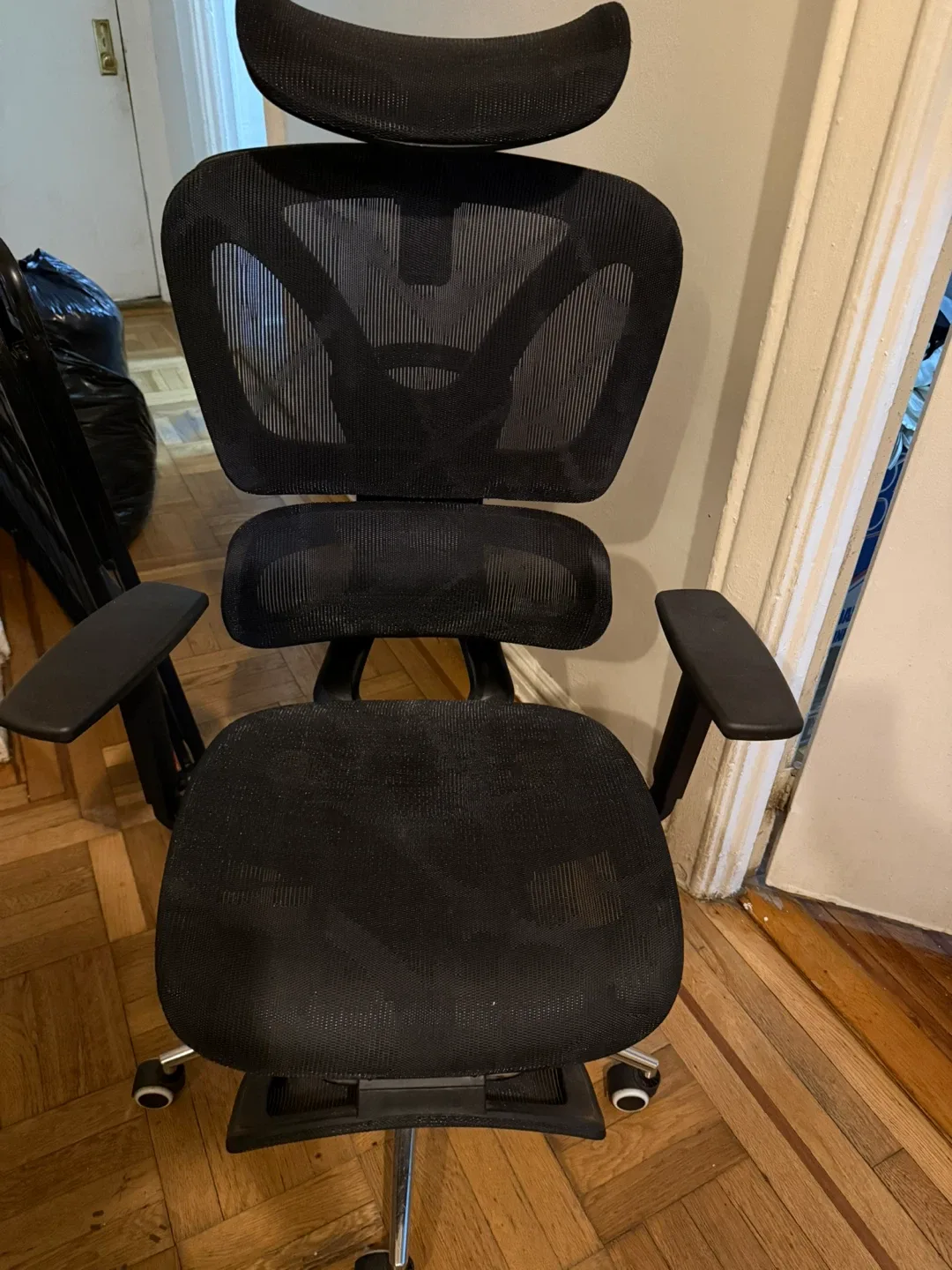 Black Ergonomic Mesh Office Chair image indicator(2)