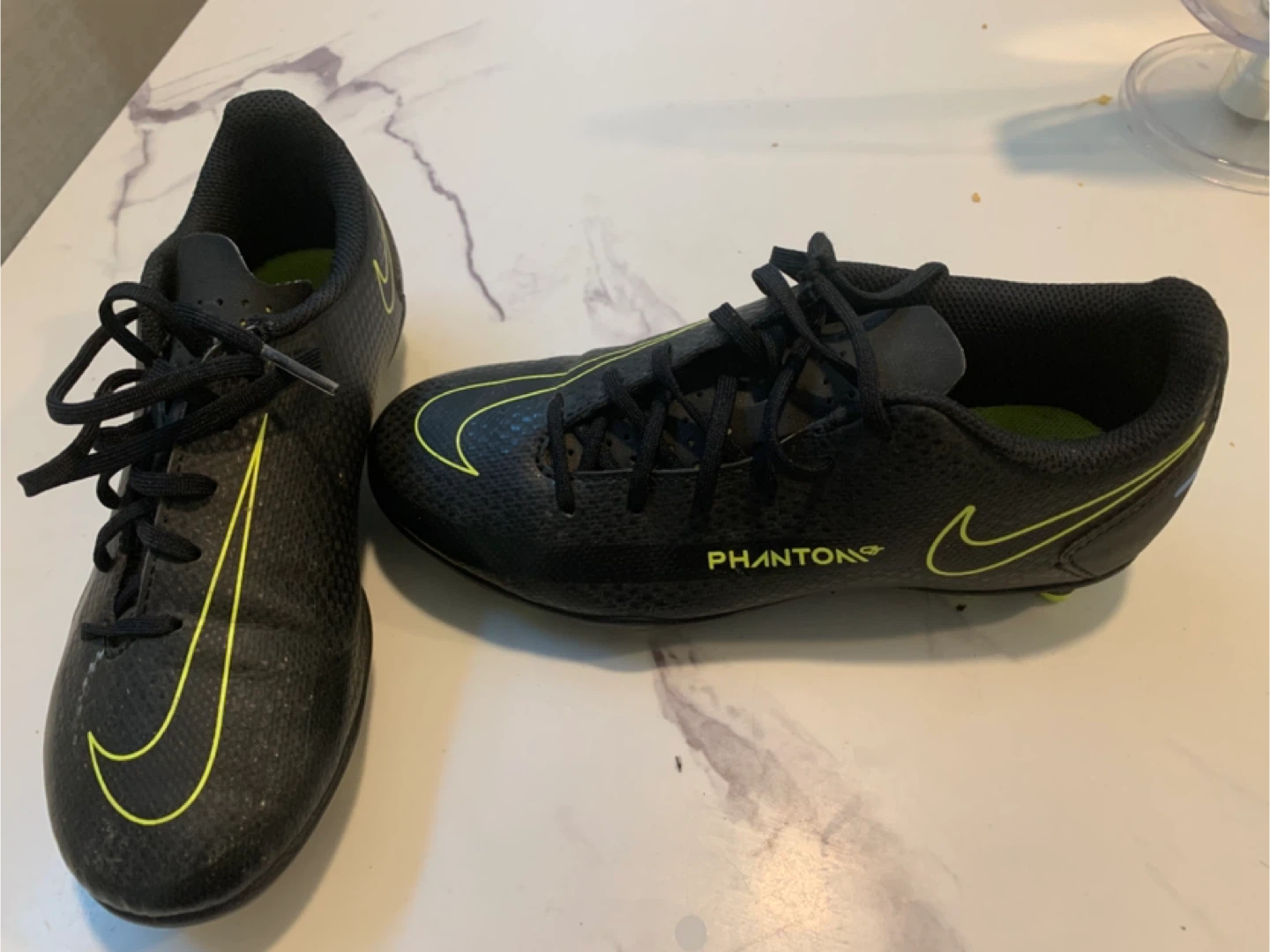 Nike Phantom Soccer Shoes - Black & Yellow