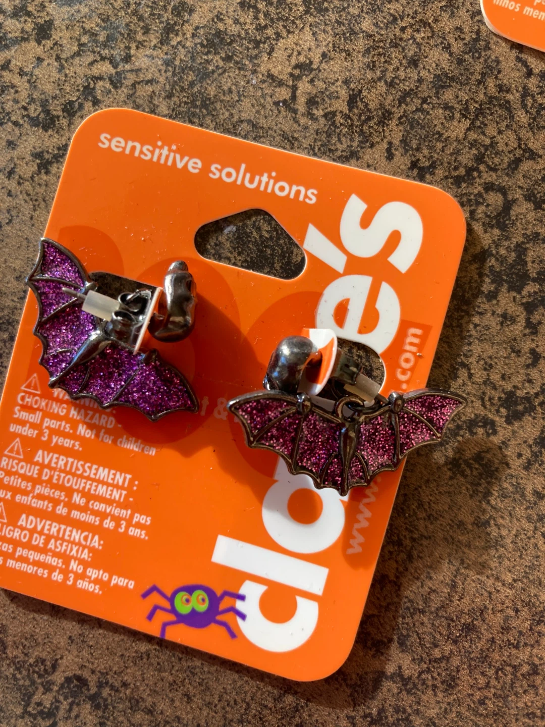 17 sets of Claire's Halloween Earrings - New! - photo 4