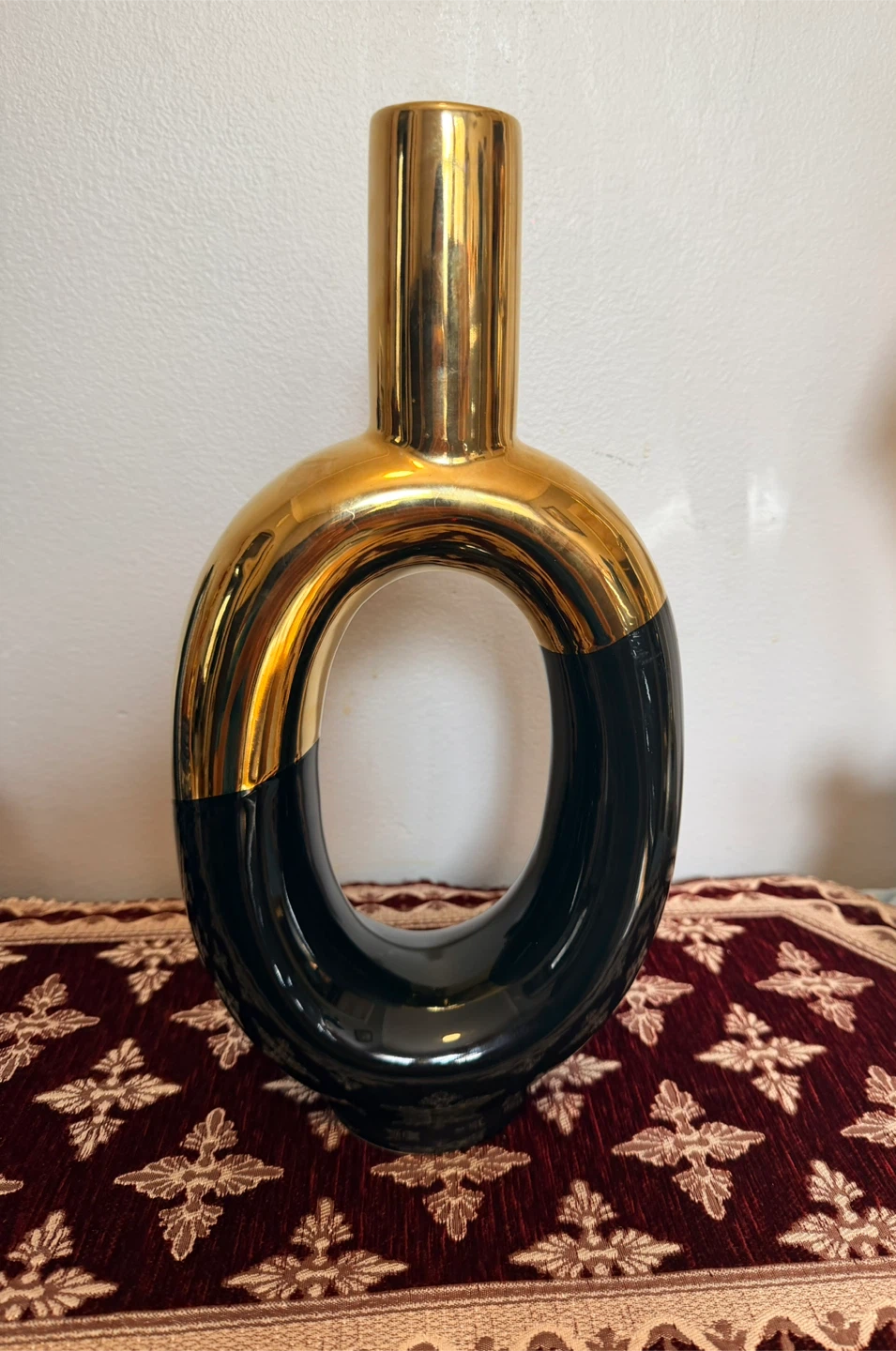 Black & Gold Decorative Vase - photo 3