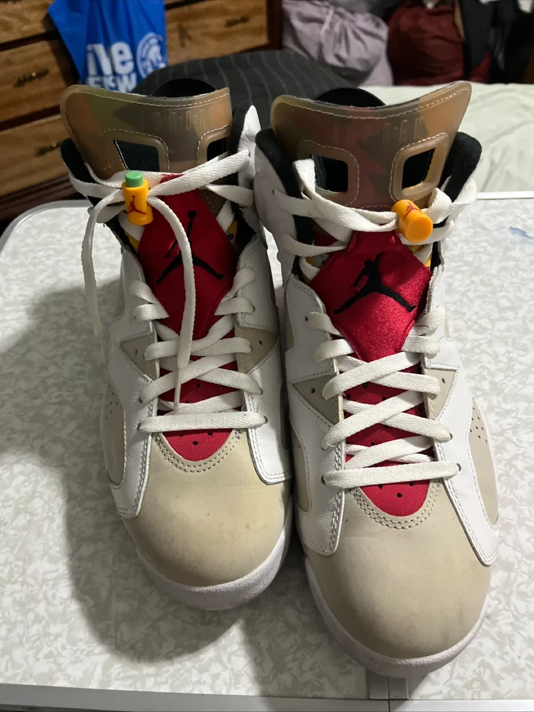 Air Jordan 6 Retro thumbnail