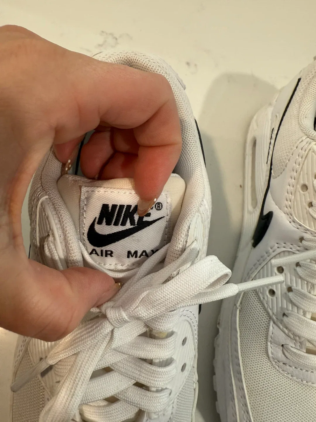 Nike Air Max 90 White Size 6 image indicator(2)