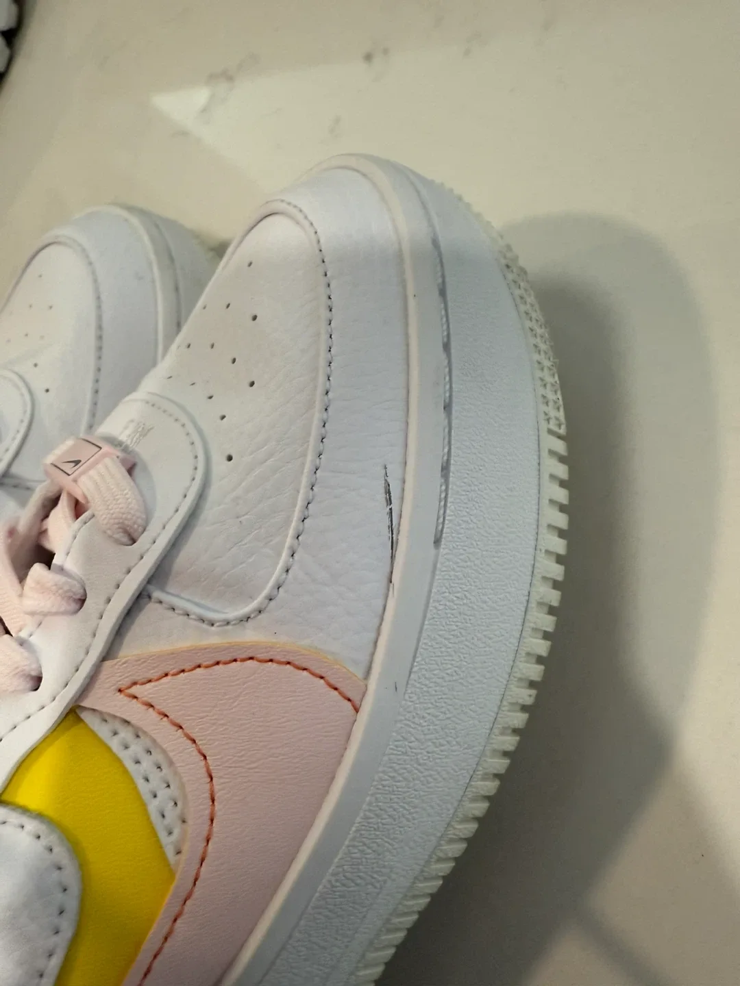 Nike Air Force 1, US 6.5 image indicator(5)