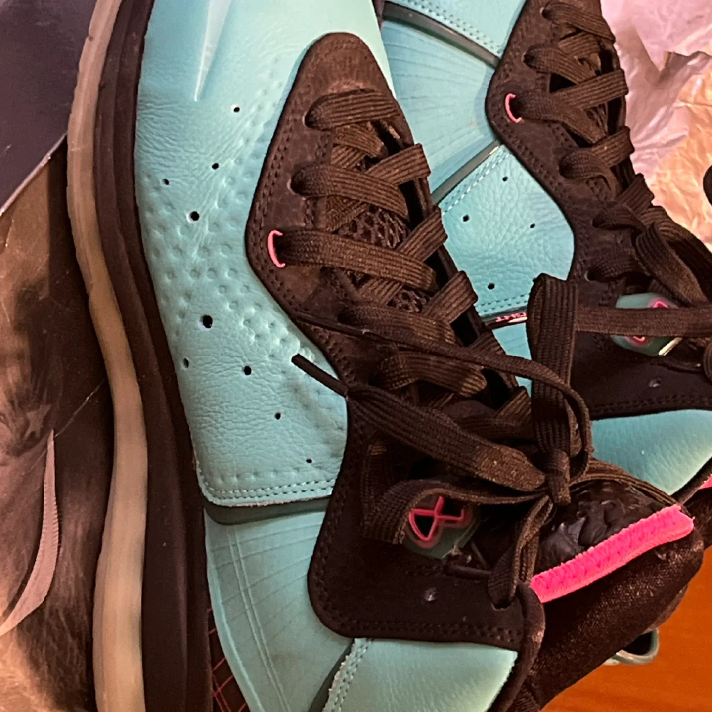 Nike LeBron 8 South Beach Size 7.5 image indicator(6)