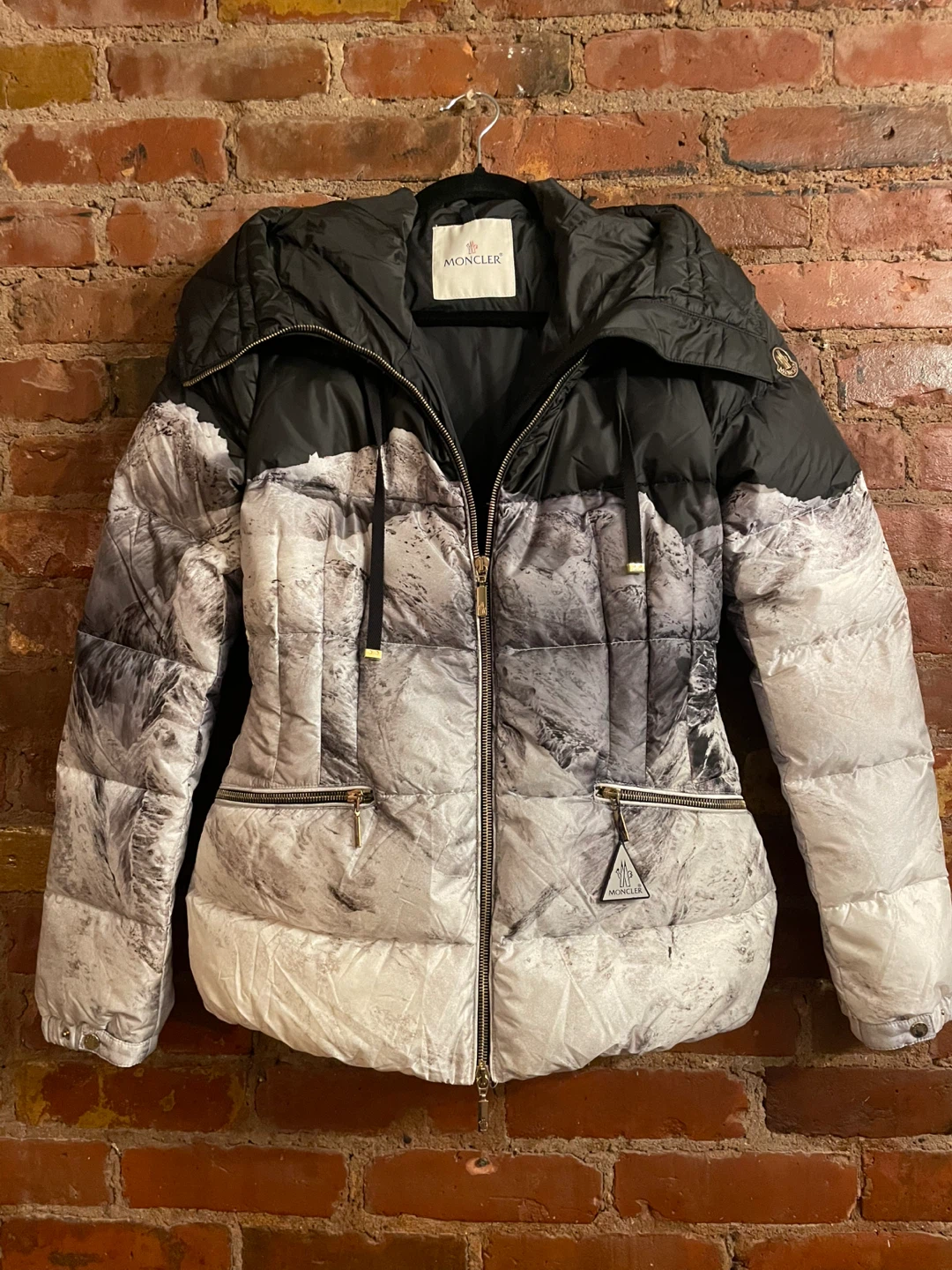 Moncler Padded Down Jacket - photo 3