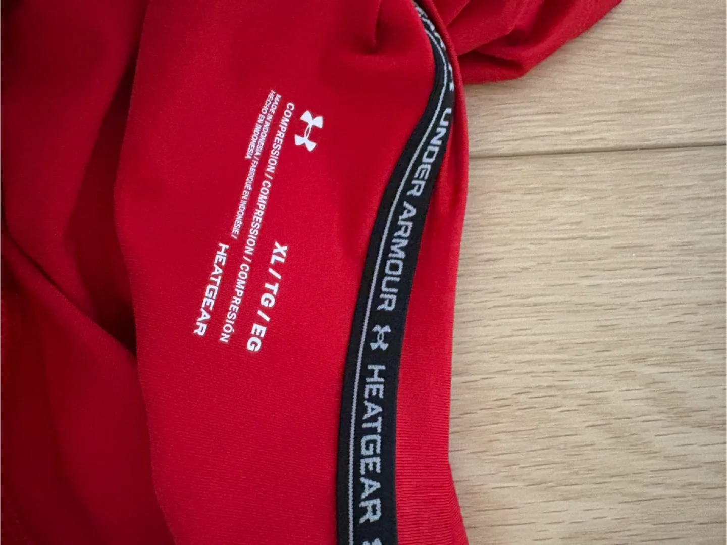 Under Armour exercise workout Compression Shirt - XL image indicator(3)