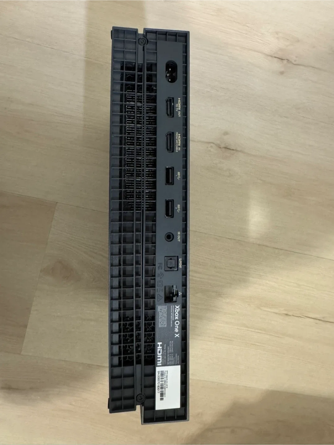 Xbox One X 1TB - Battlefield 5 “Gold Rush” Special Edition image indicator(4)