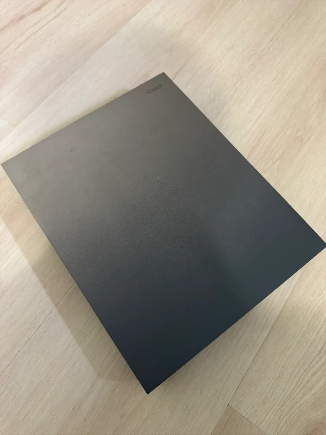 Xbox One X 1TB - Battlefield 5 “Gold Rush” Special Edition image indicator(2)