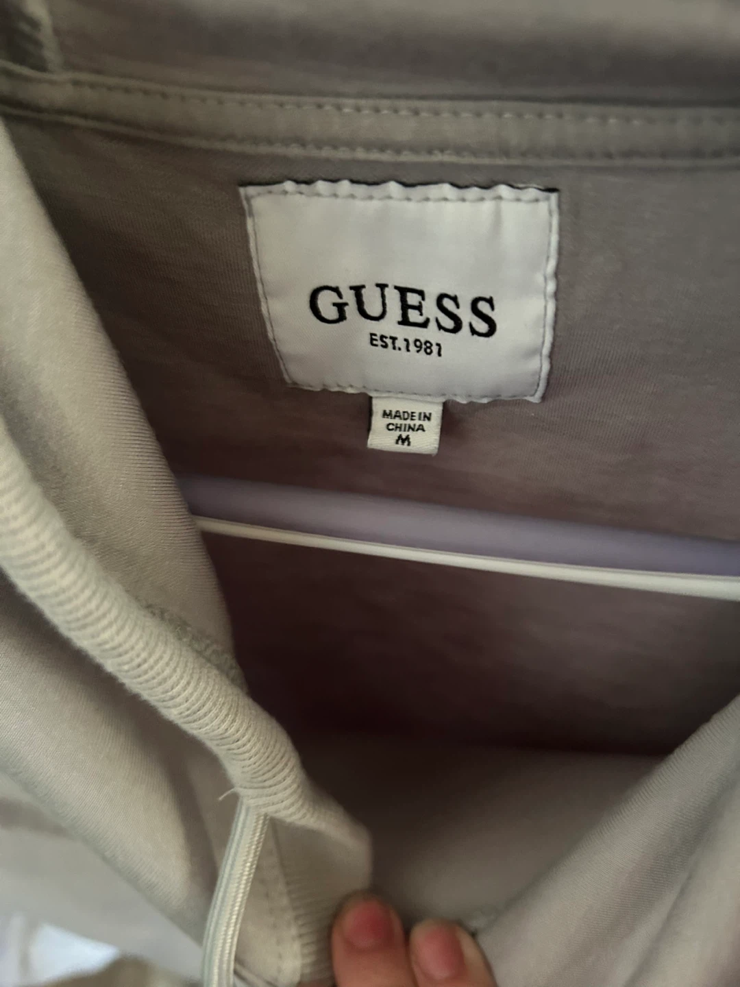 Guess Hoodie - Size M - photo 2