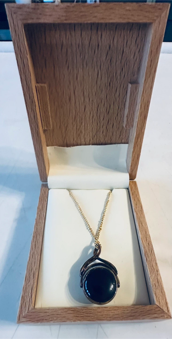 Jade Pendant Necklace with Box - photo 4