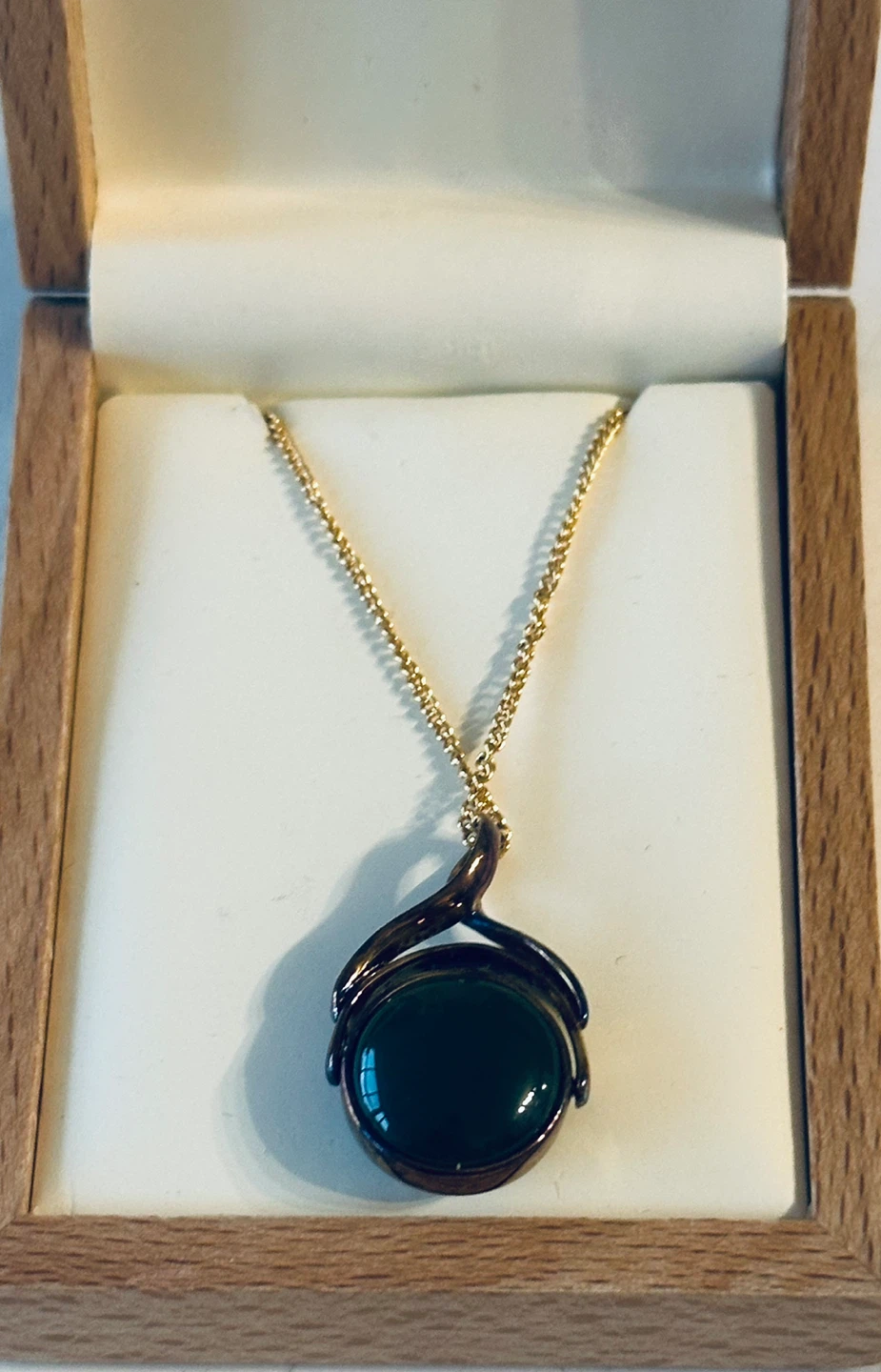 Jade Pendant Necklace with Box - photo 2