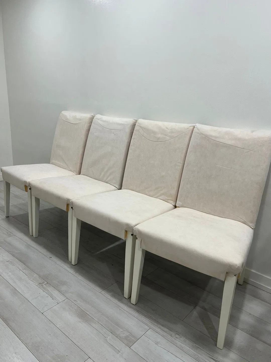 Dining Table with Four Chairs image indicator(2)