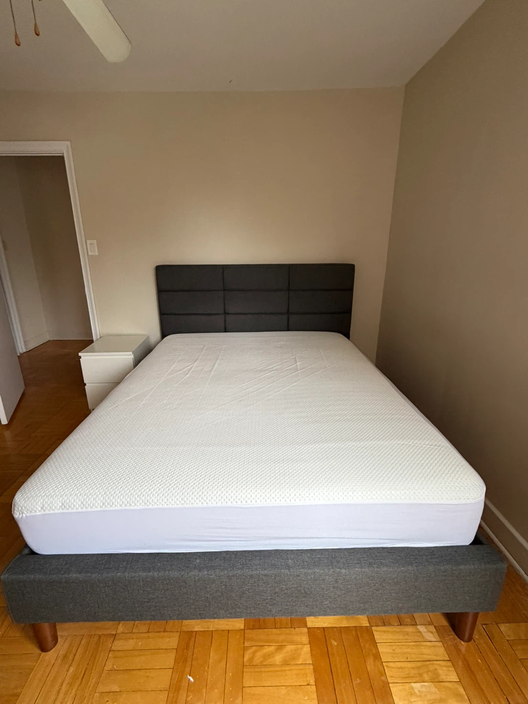 Queen Size Grey Upholstered Bed Frame - photo 2