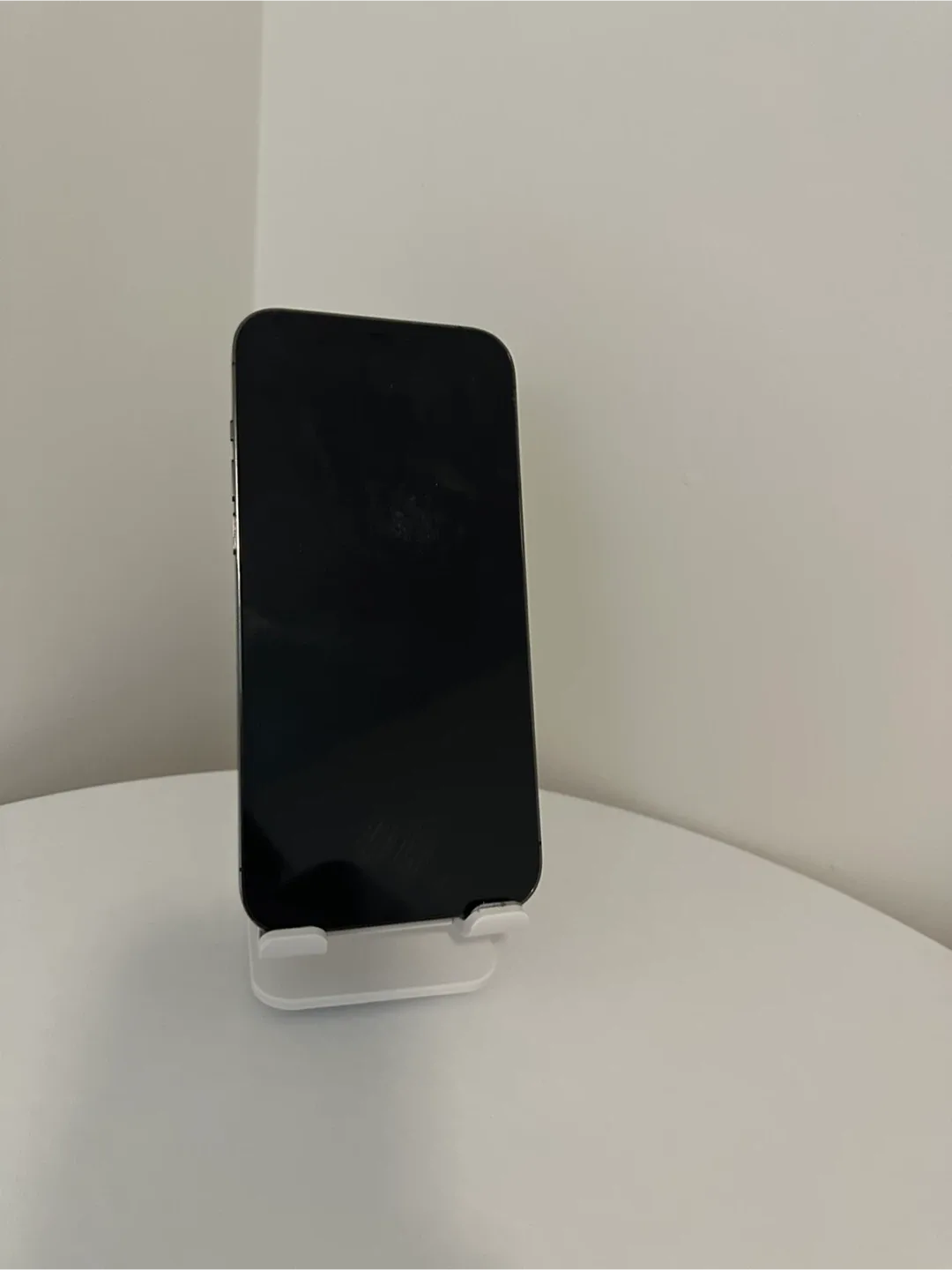 iphone 12 Pro Max - Dark gray with navy case image indicator(2)