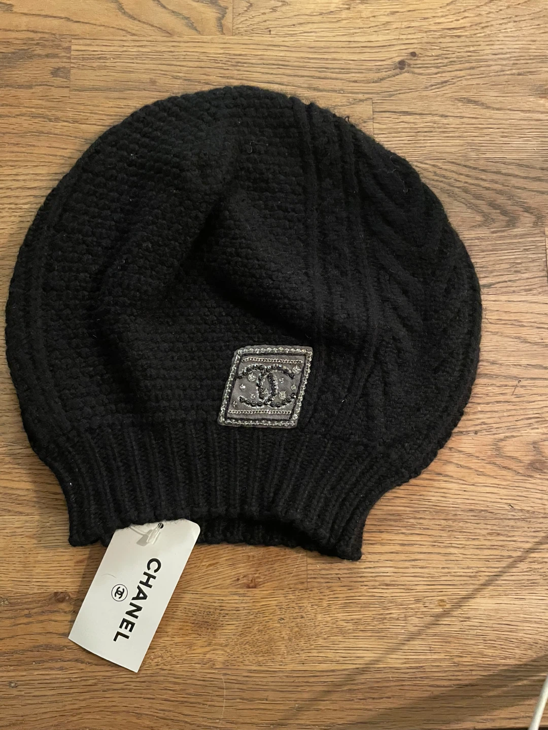 CHANEL Black Cashmere scarf & Beanie - photo 4