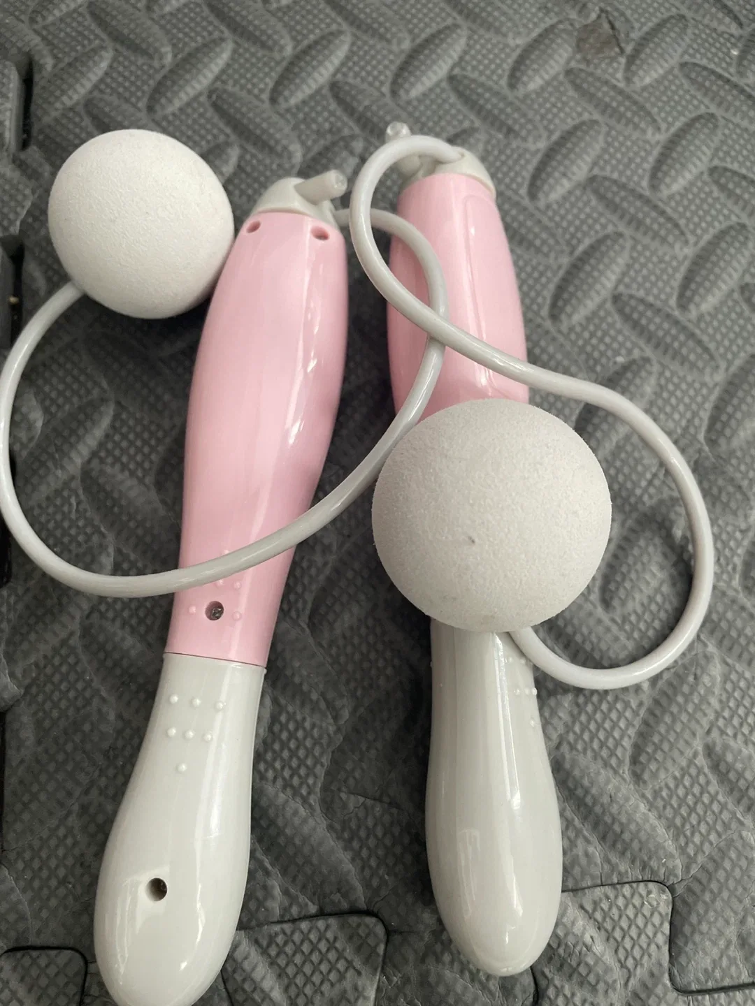 Pink Weighted Jump Rope thumbnail