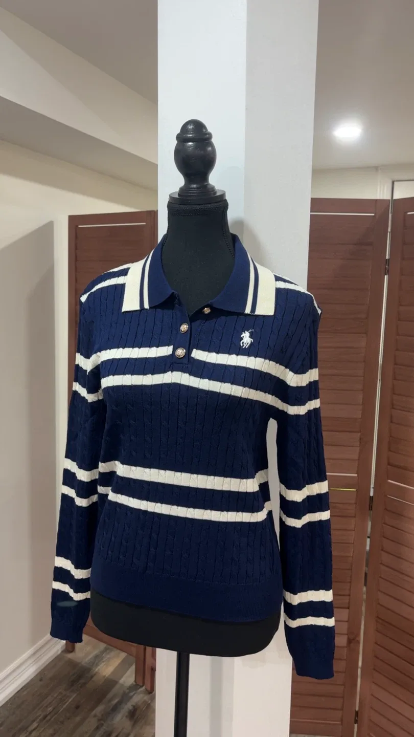 Women's Clothing Lot image indicator(2)