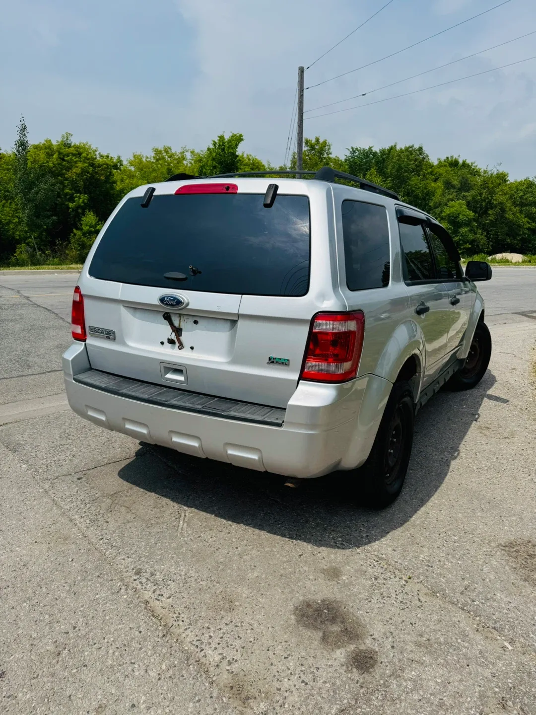 Ford Escape SUV - Silver image indicator(4)