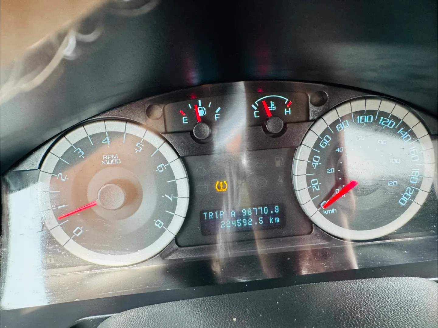 Ford Escape SUV - Silver image indicator(10)